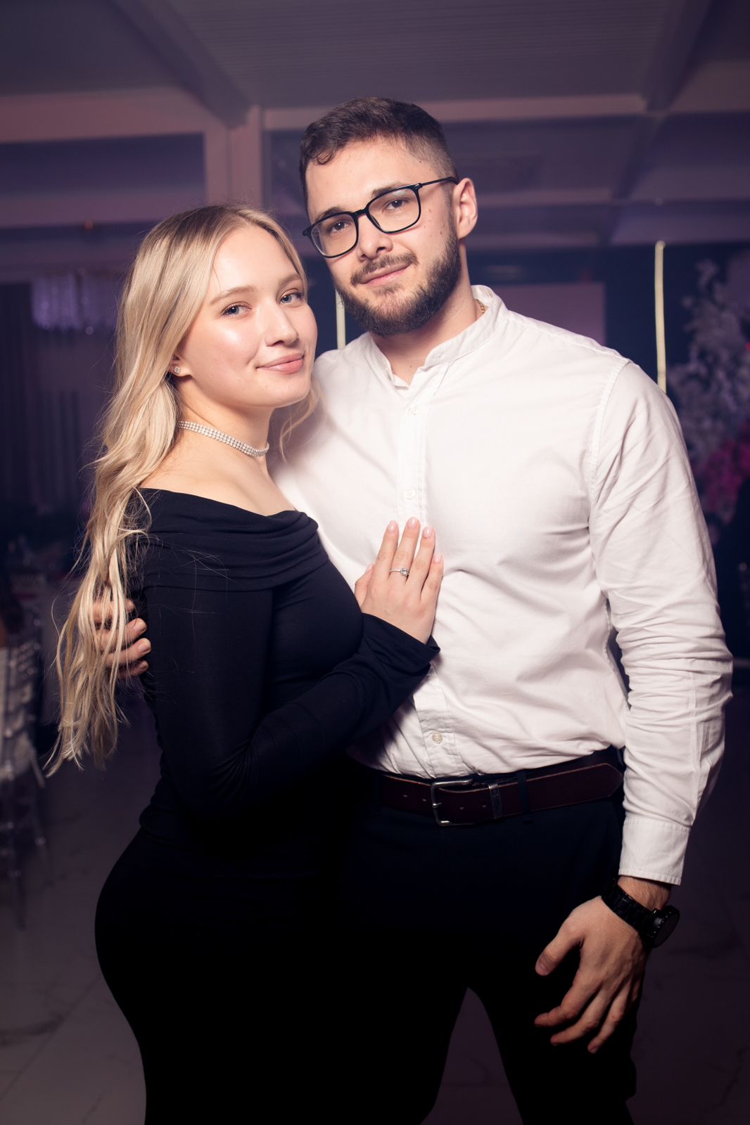 Пара ждёт вас
